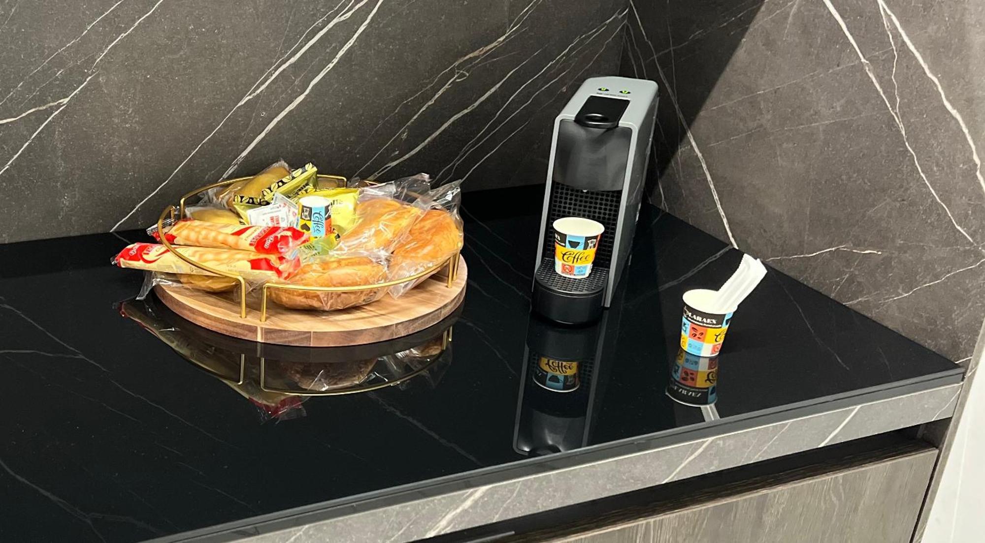 Lagi Suites Наполи Екстериор снимка