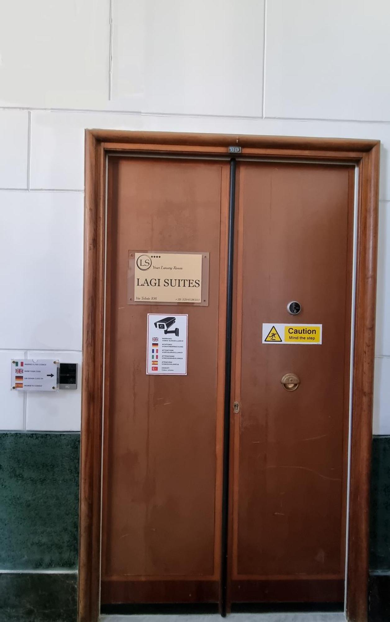 Lagi Suites Наполи Екстериор снимка